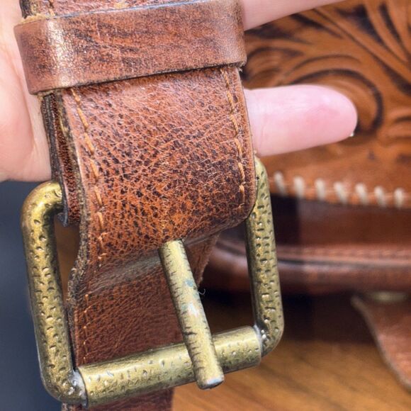 Patricia Nash Barcelona Tooled Leather Saddle Bag Crossbody Florence - Picture 3 of 12